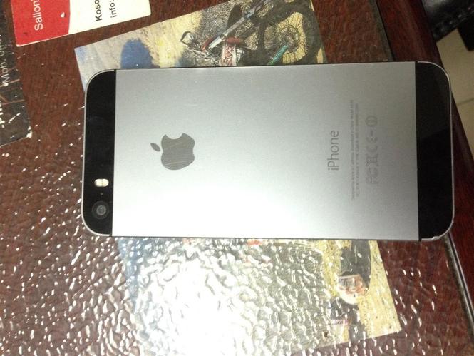 iphon 5s    64gb