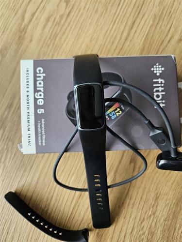 fitbit charge 5