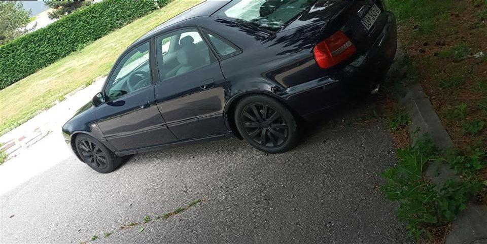 Audi-A4