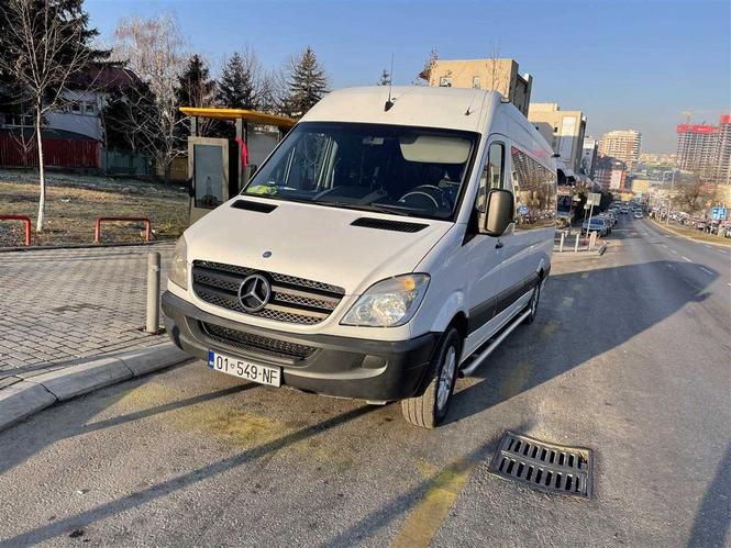 Autobus minibus