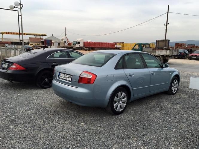Audi A4 -02