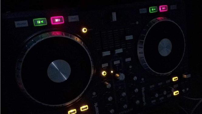 Numark mixtrack pro