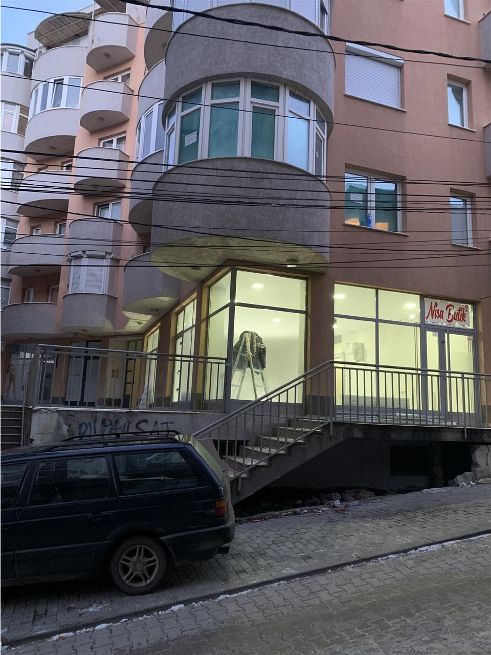 Lokal-