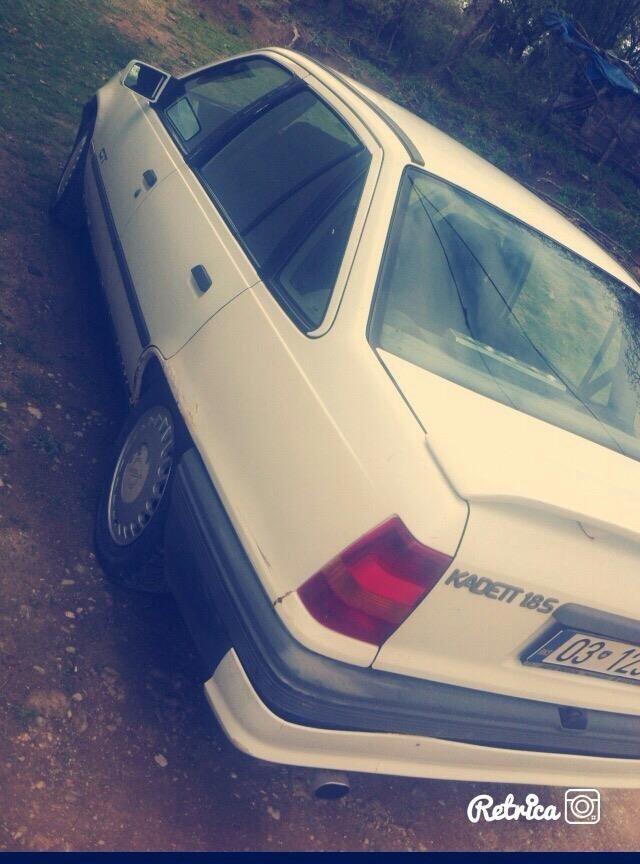Opel-Kadett--88-