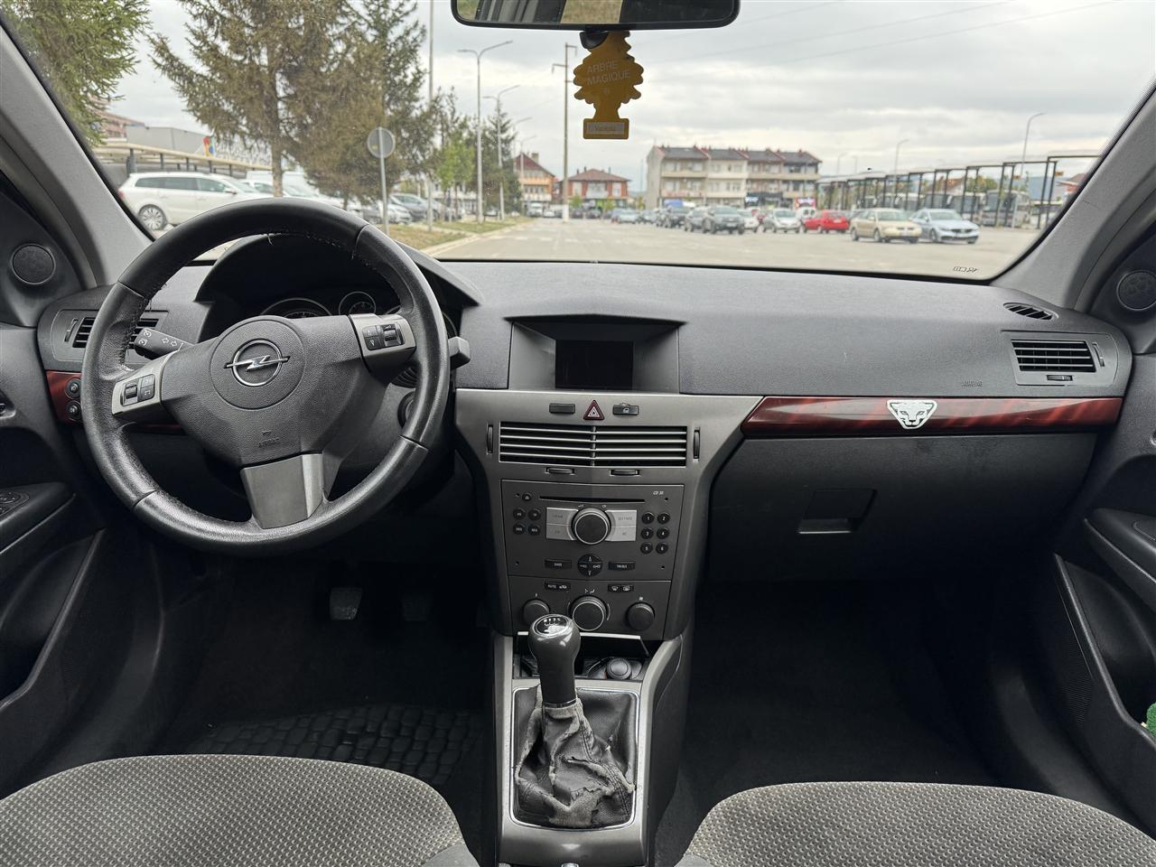 opel-astra