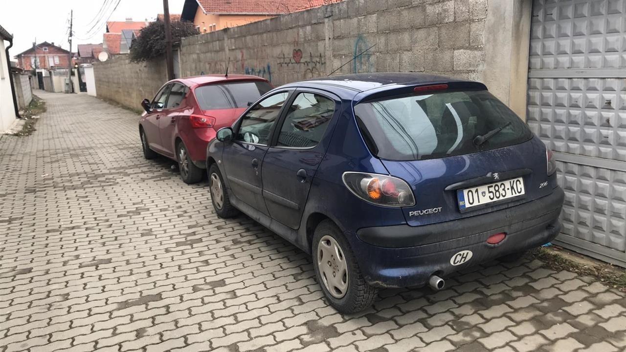 Peugeot-206