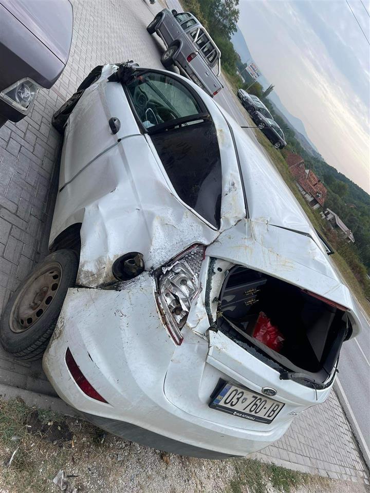 Shitet-ford-fiesta