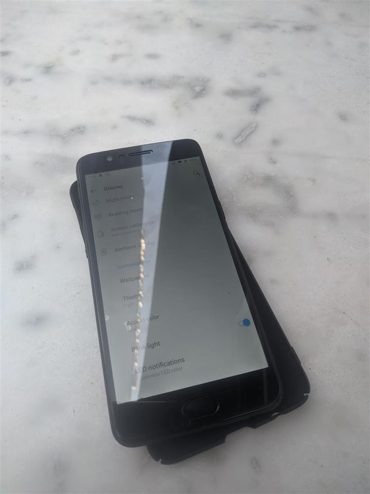 Shitet-OnePlus-5