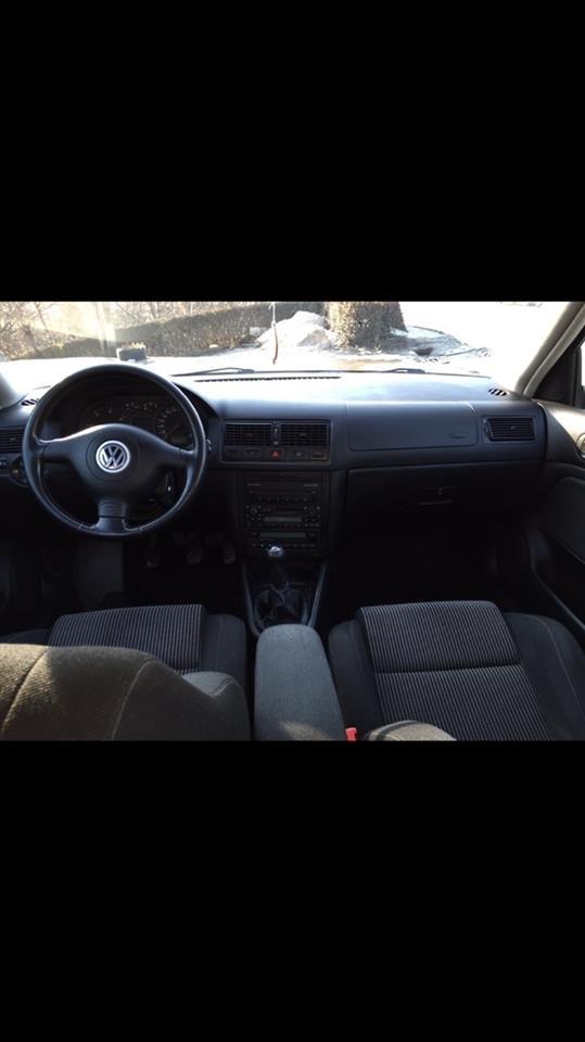 VW-Golf-4--01-