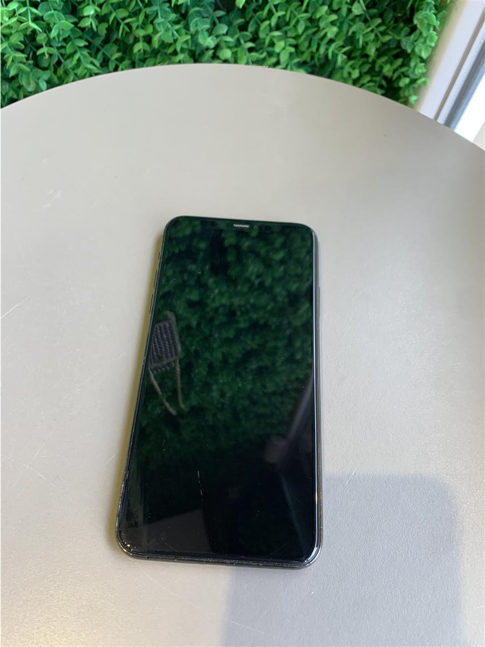 Iphone-11-Pro-Max-----