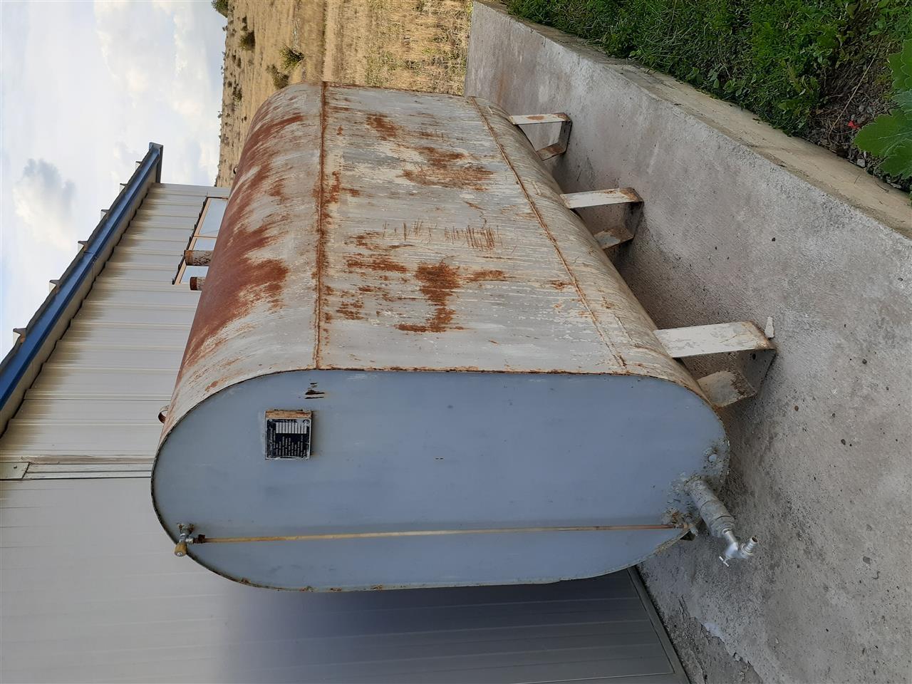 Cistern--e-Ujit