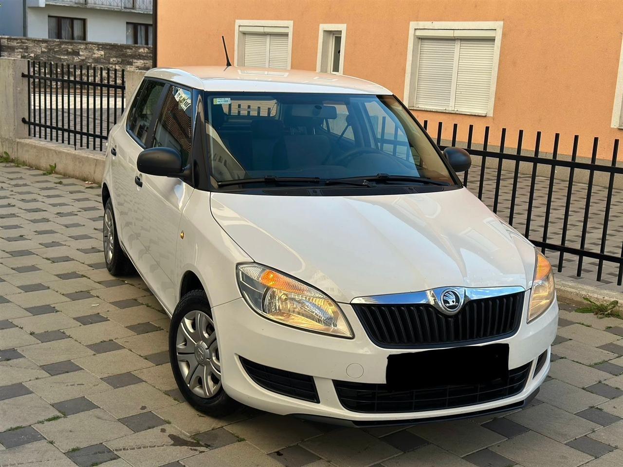 Shitet-Shkoda-Fabia-1-6-dizel-Tdi-Viti--2014-regjistrimi