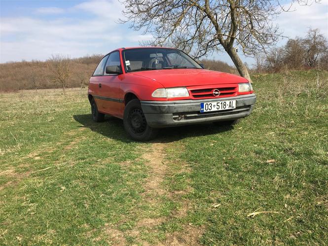 Opel Astra 
