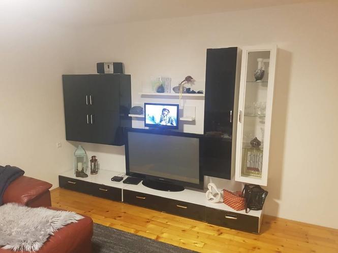 komode per TV