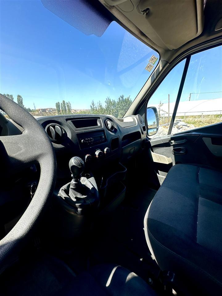 Shitet-Furgoni-Renault-Master-2012