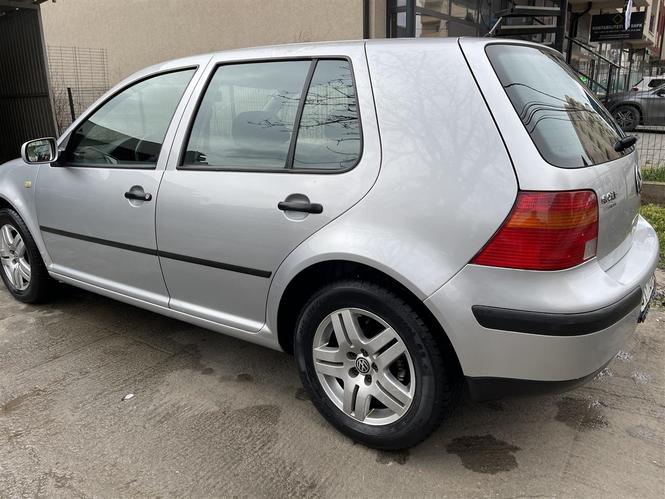 Golf 4
