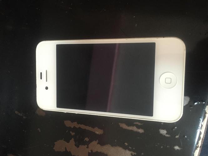iPhone 4s 