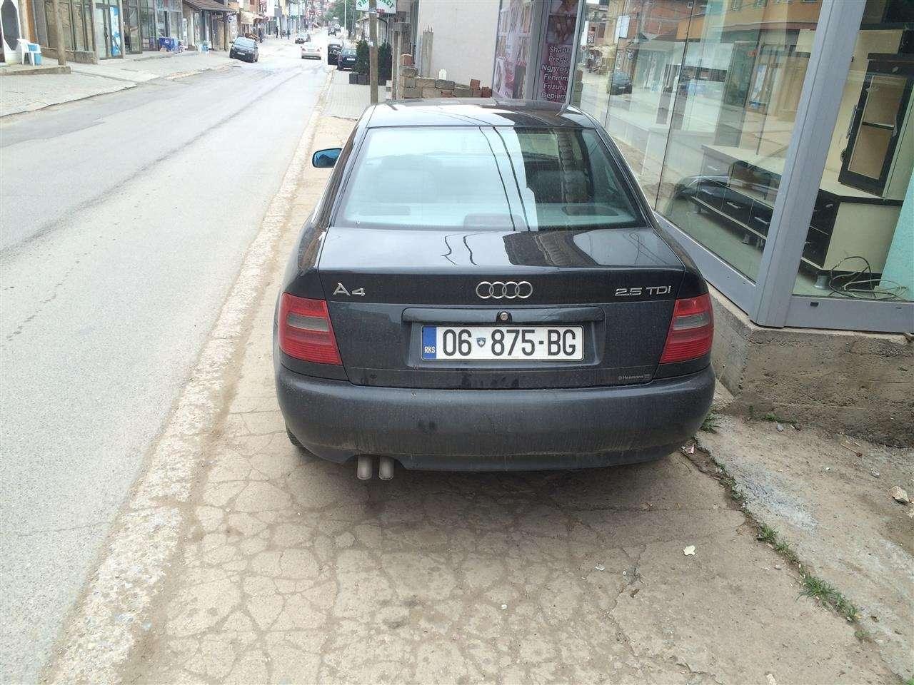 Audi-A4--98