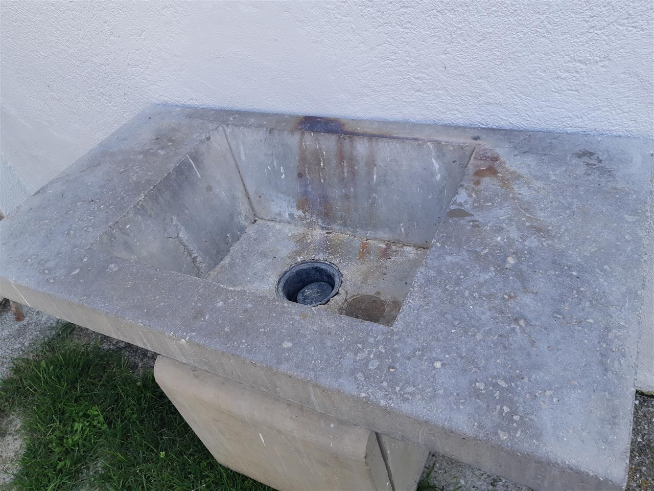 qeshme-e-betonit