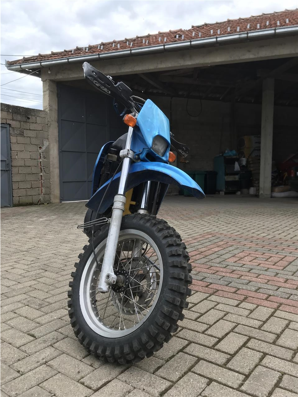 Cross