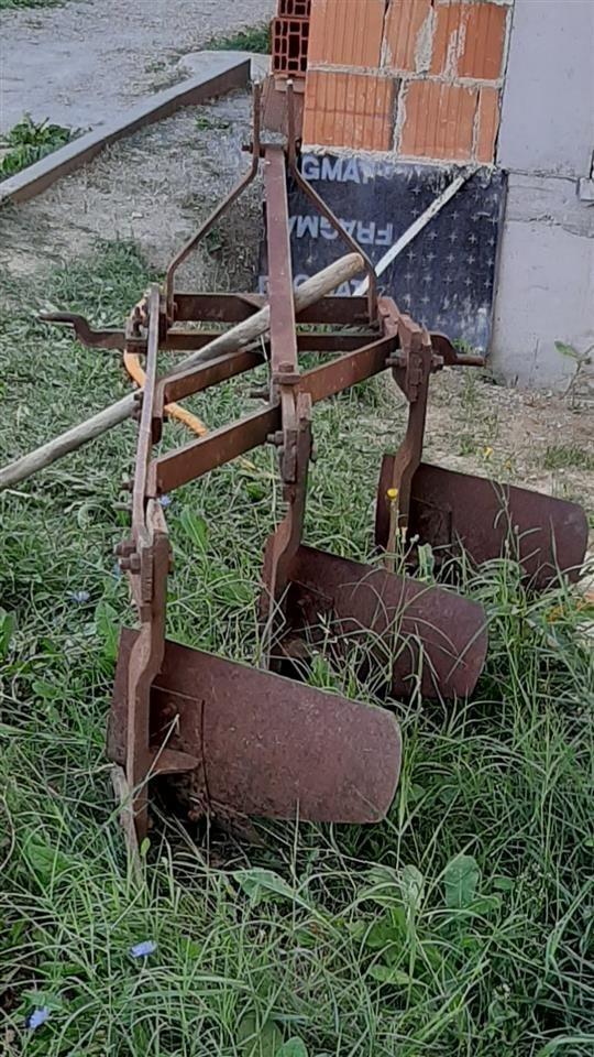 Pllugjt