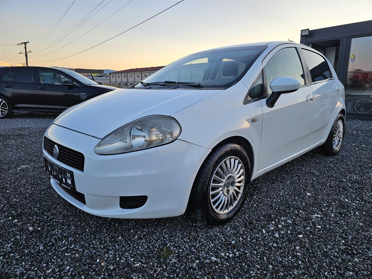 Fiat-grande-punto-1-3-dizel-2005-rks