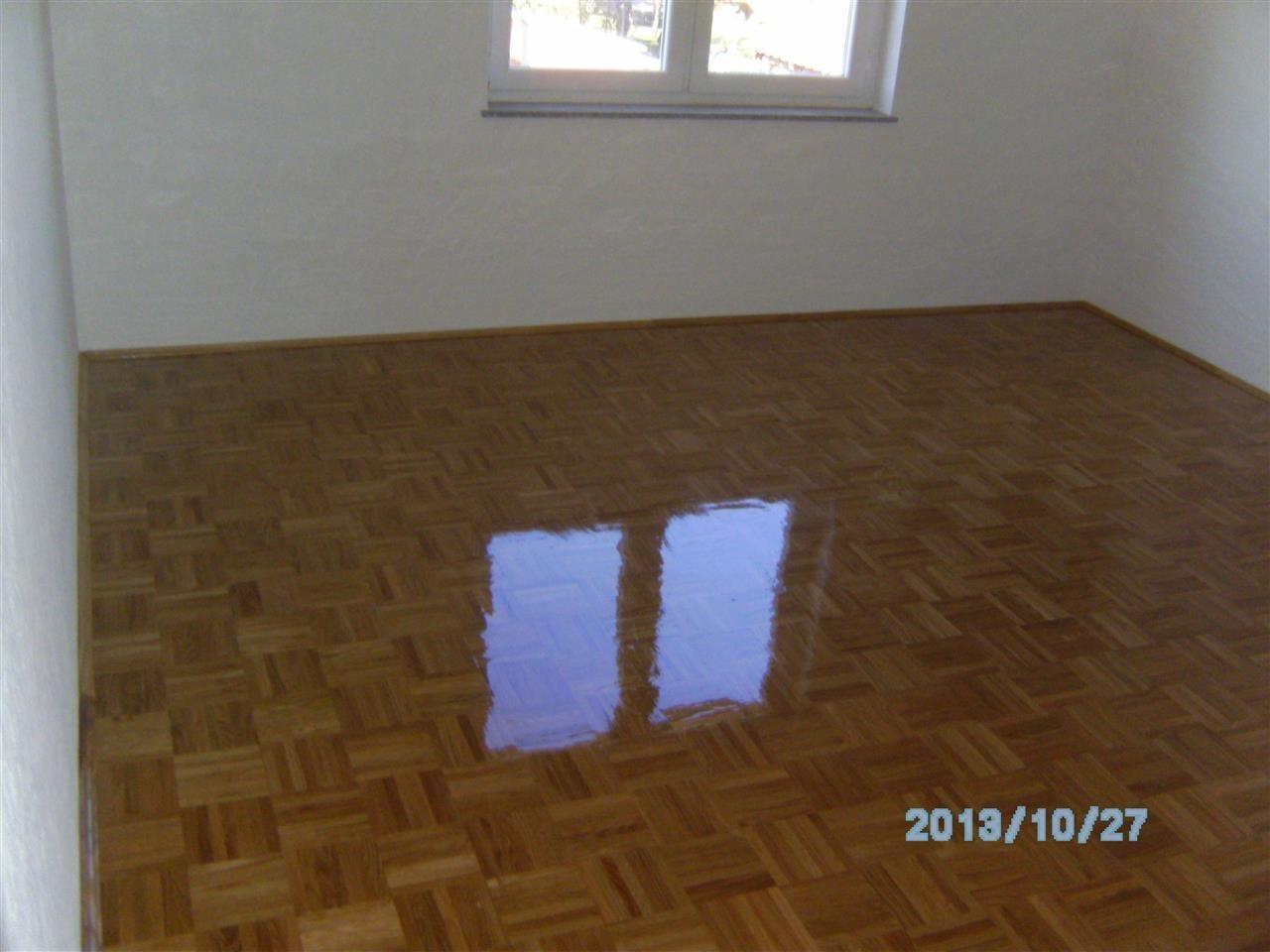 parket--laminat-dyer-