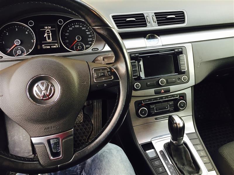 VW-Passat--11