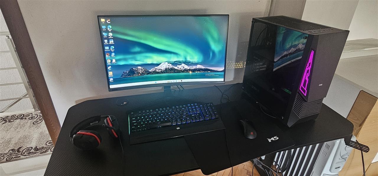 gaming-PC-setup--komplet-