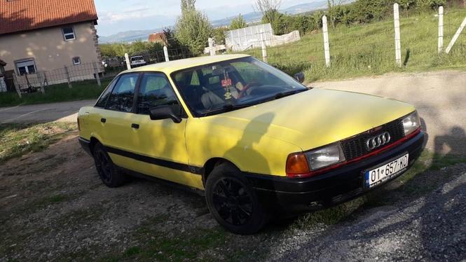 AUDI 80