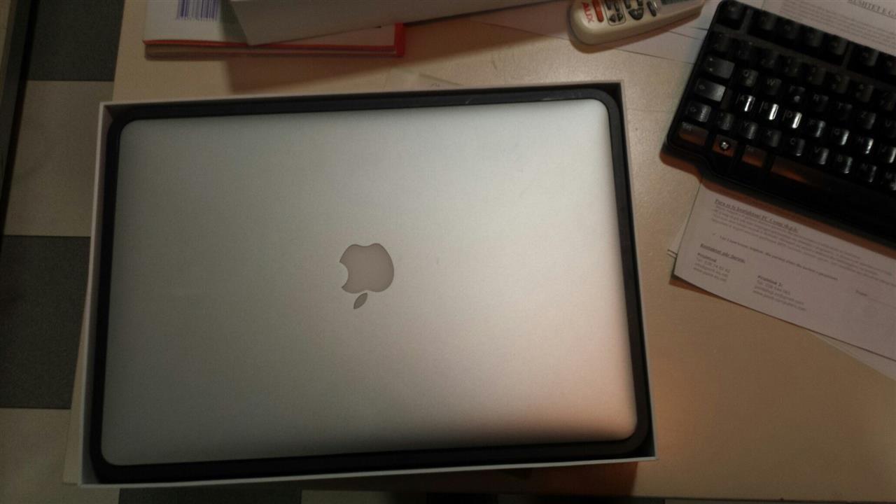 Macbook-Pro-15-inch--i7--RETINA