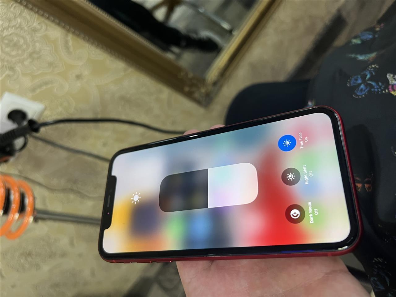 iphone-11-Red