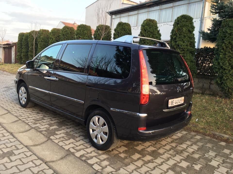 minivan