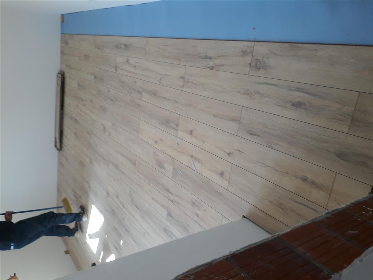 Rolete-dhe-Laminat-