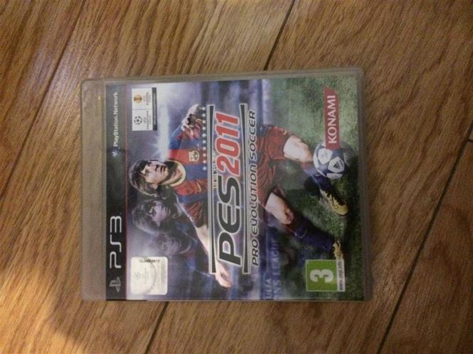 Pes 2011