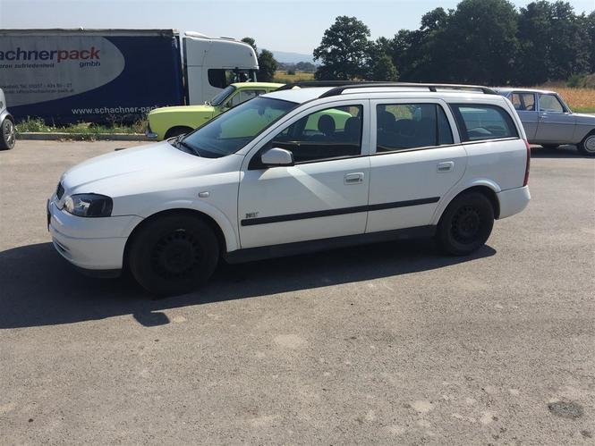 opel astra 