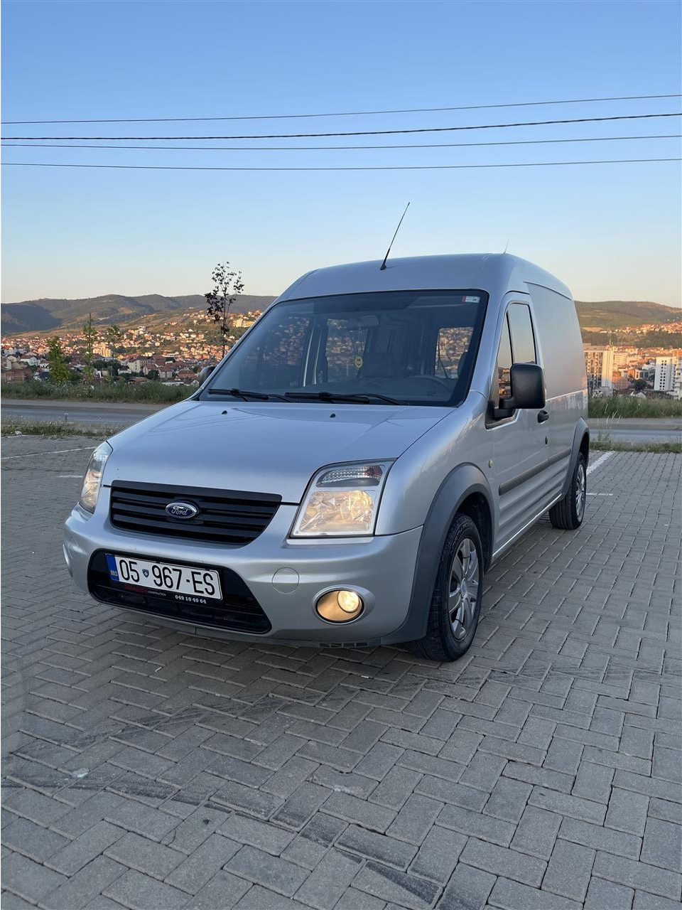 Ford-Transit-Connect-2012