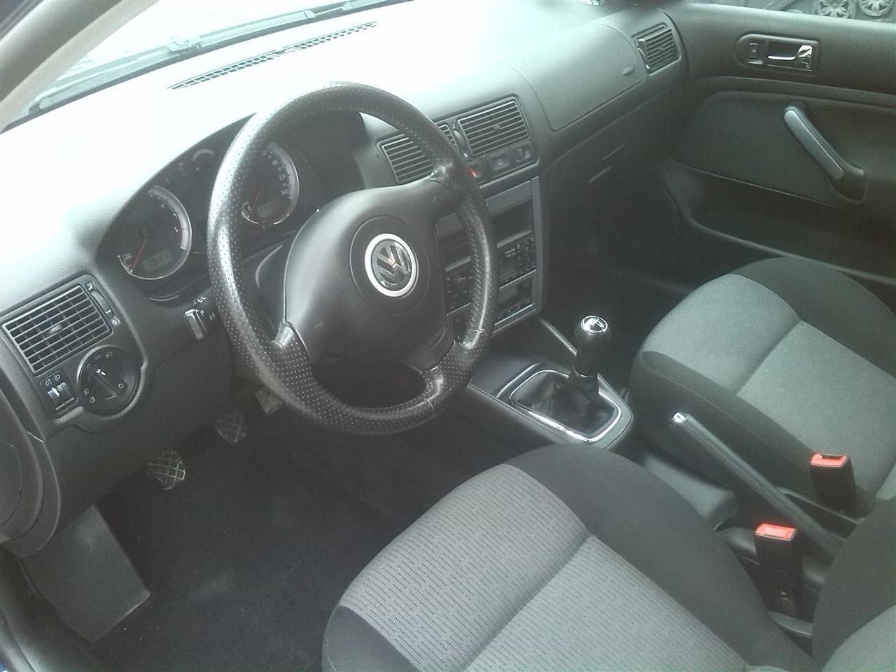 VW-Golf-4--03-
