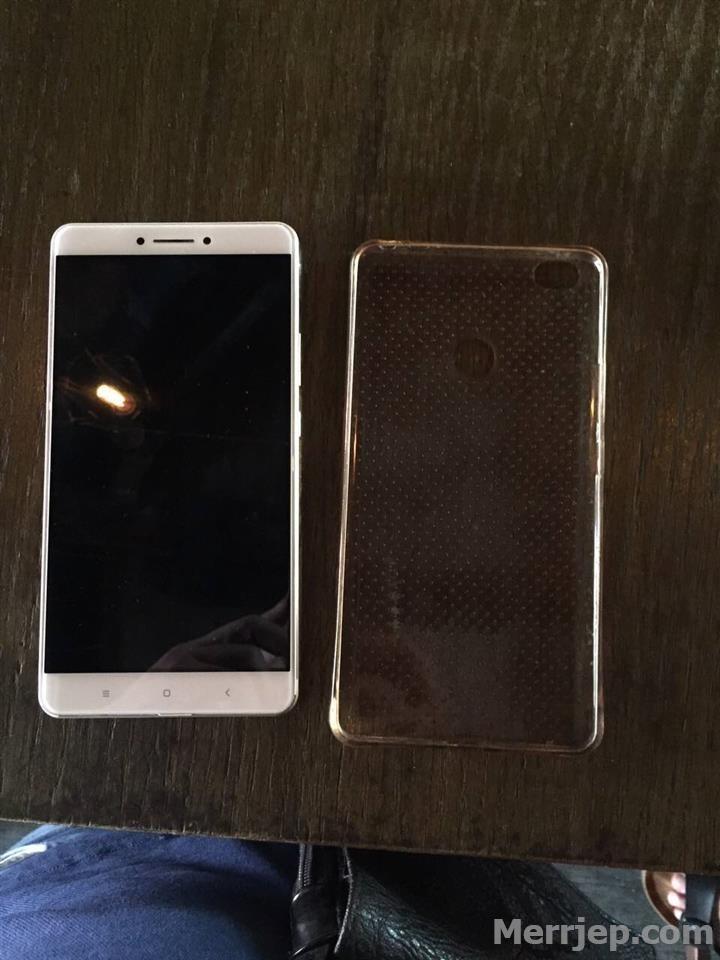 Xiami MI MAX Bej ndrrim