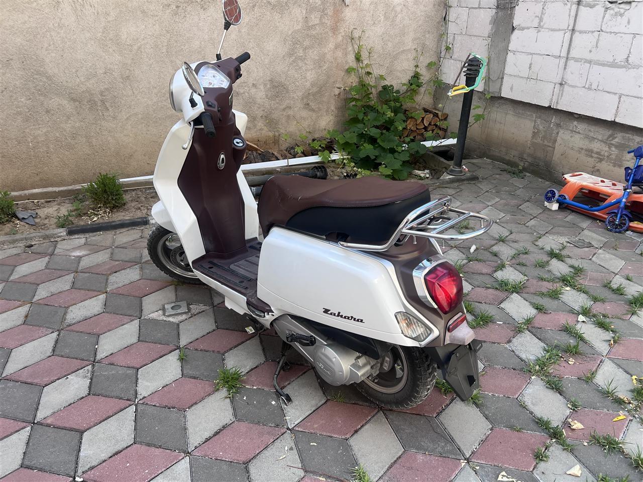 Shes-skuter-125cc