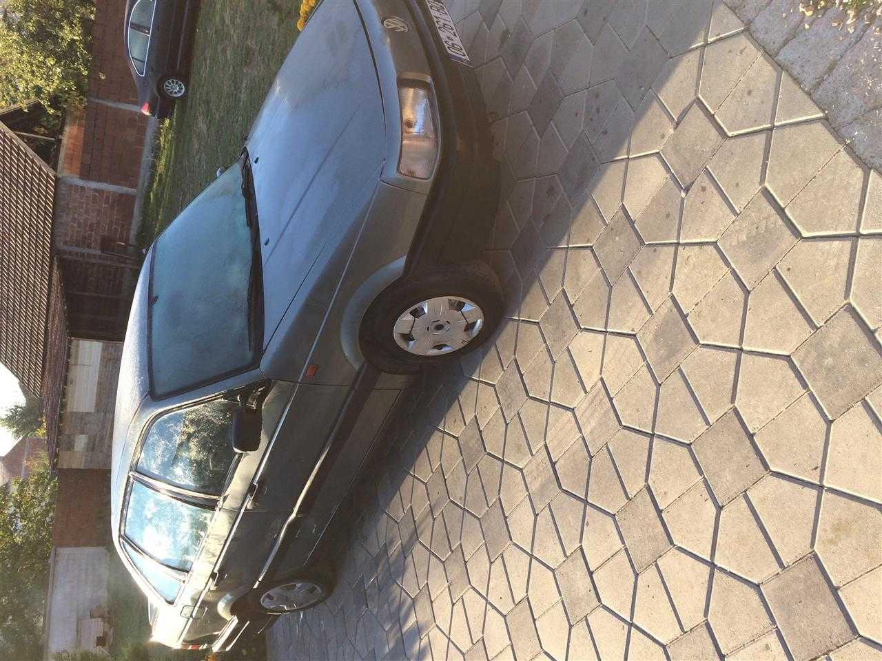 Shitet-044932597
