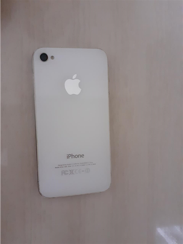Shes iphon 4 