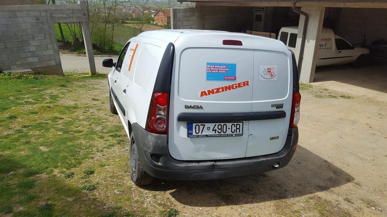 Dacia-Logan