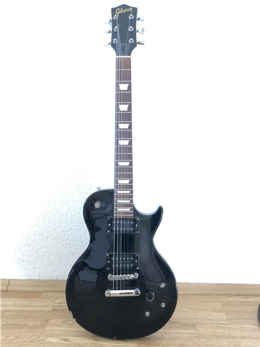 Gitare elektrike