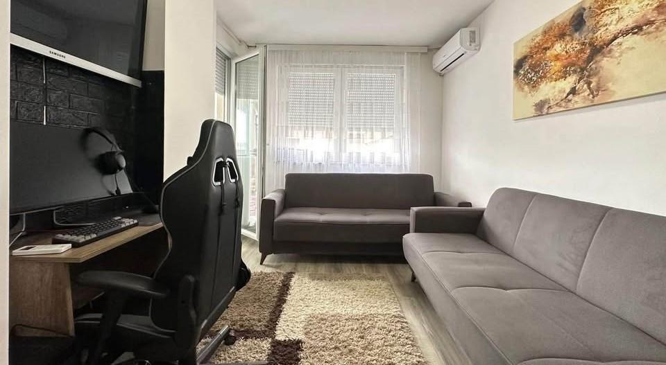 Banesë-në--shitje-në-Fushë-Kosovë