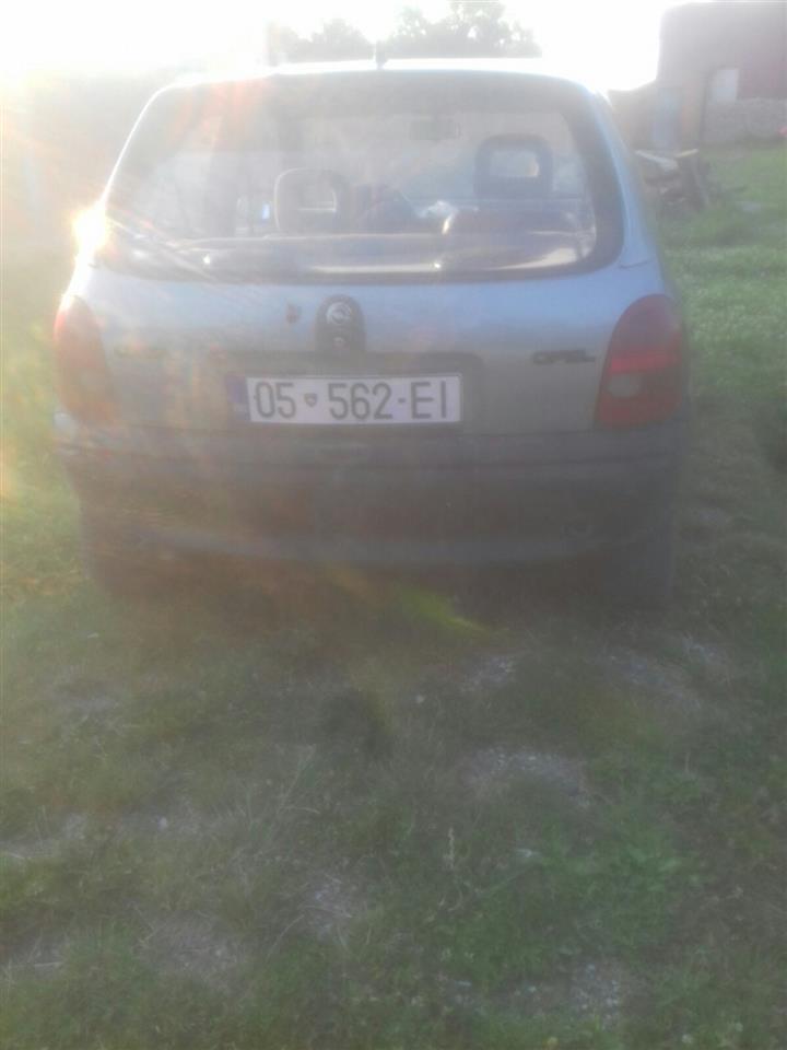 Opel-corsa