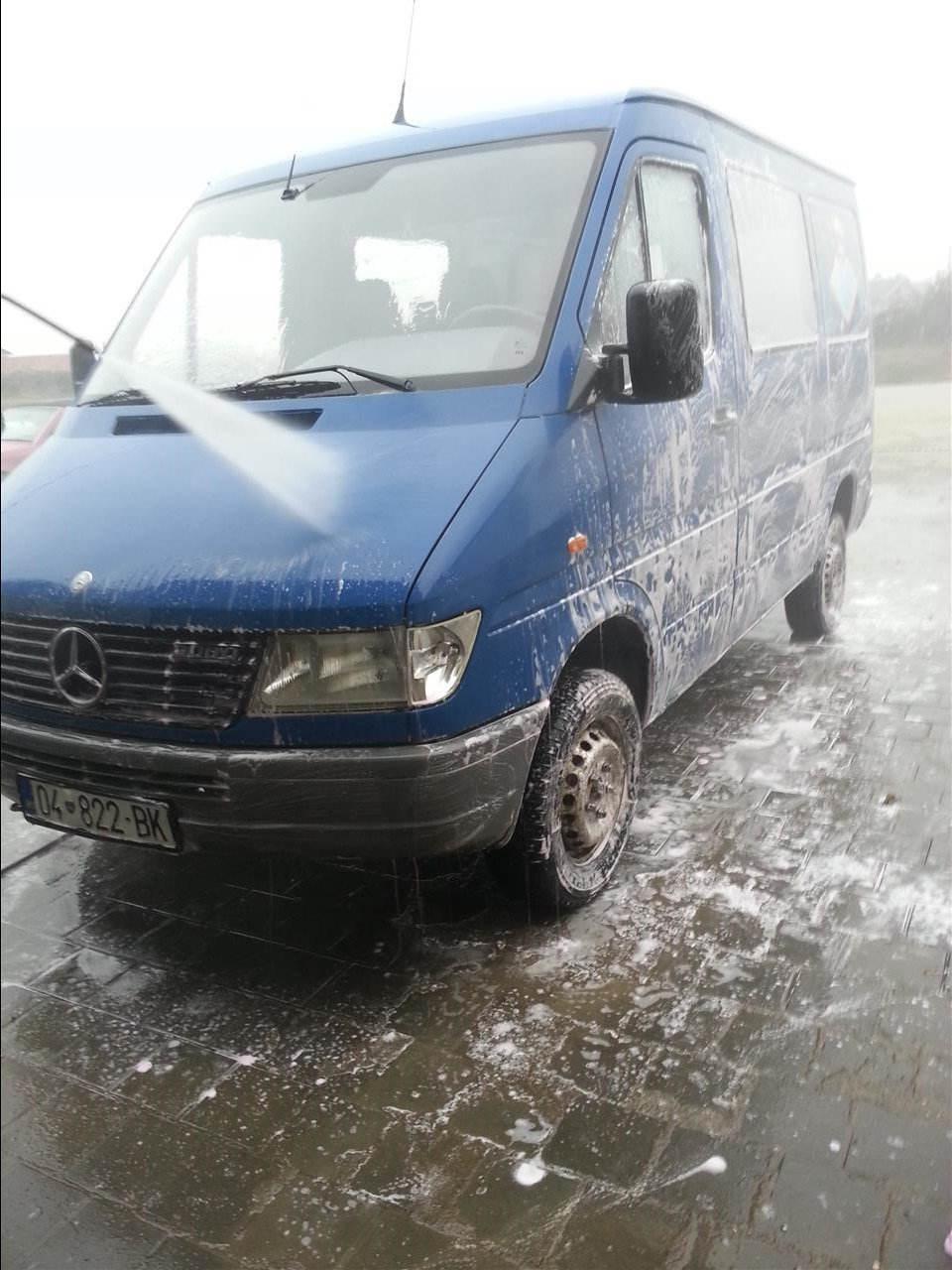 Sprinter-208D