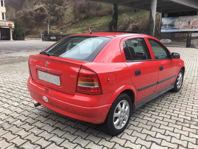 Opel astra