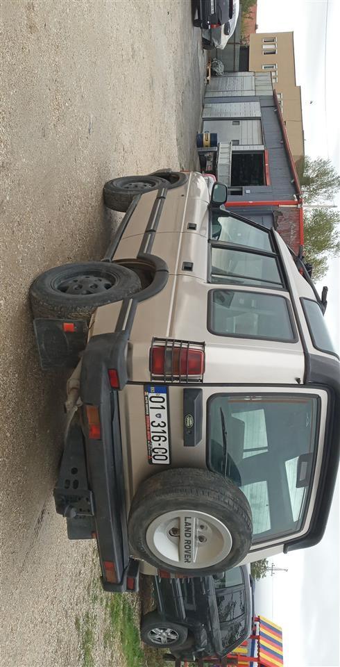 Land-Rover-discovery-