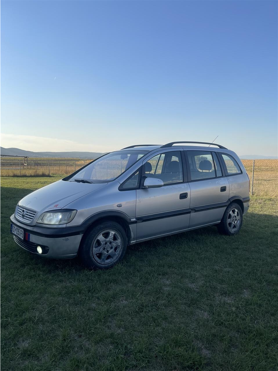 Shes-Opel-Zafira-2-0dizell